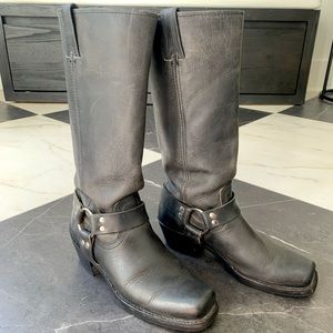 FRYE Women’s Harness 15R tall black leather boots